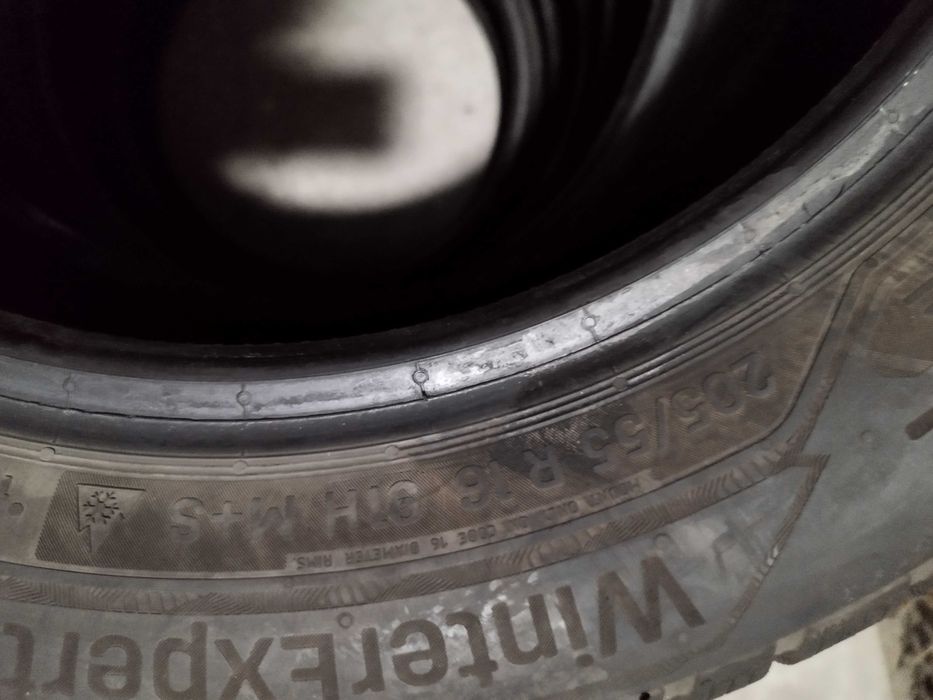 Komplet zimowych opon z 2024 r.  uniroyal winter expert 205/55 R16