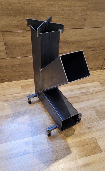 Piec rakietowy bardzo duży