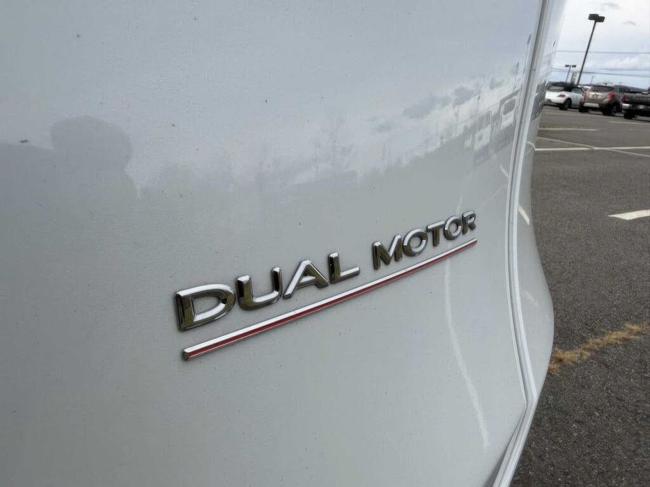 Tesla Model Y Performance      2022