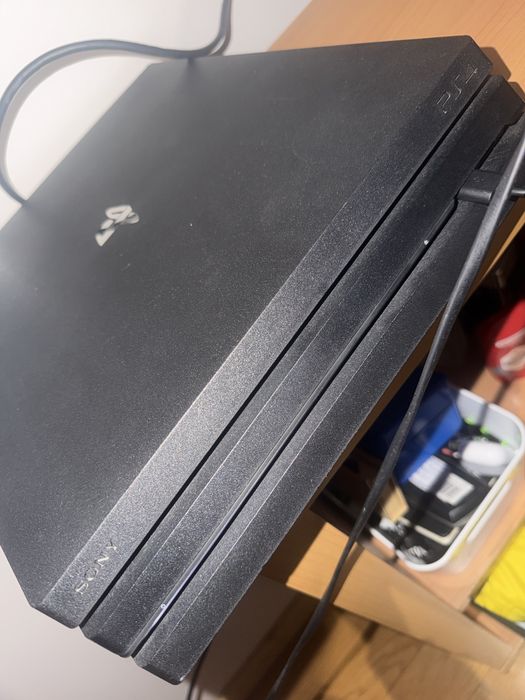 PS4 Pro 870 GB Nova