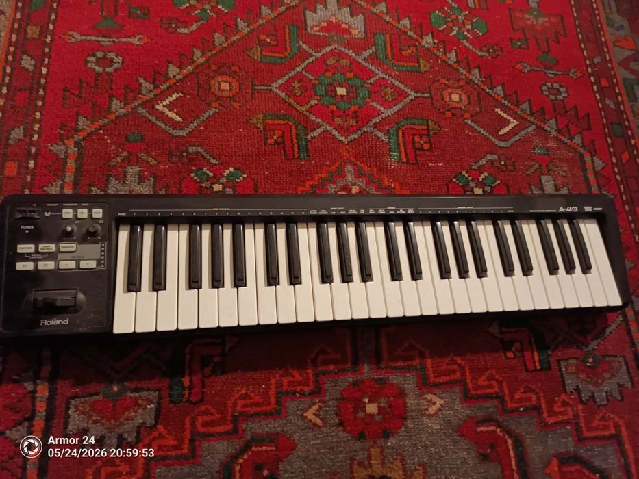 Roland A-49 BK – Controlador midi usb 49 teclas