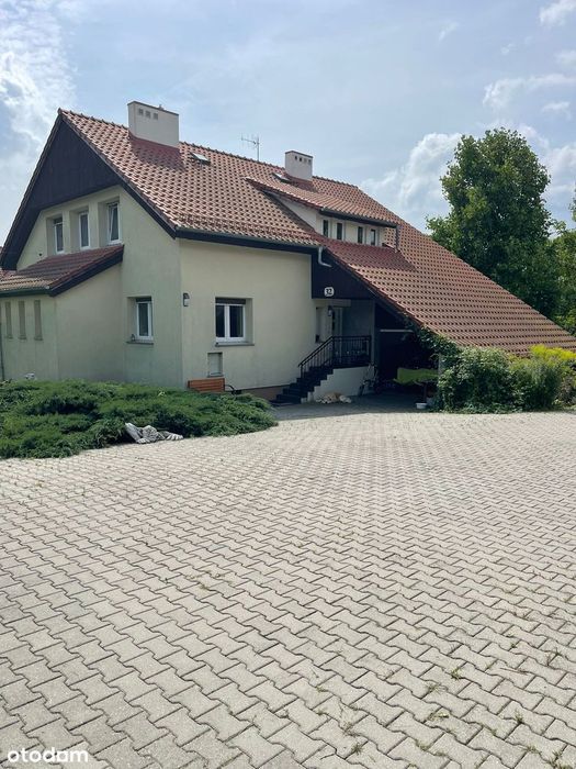 Piękny dom z własnym parkiem!