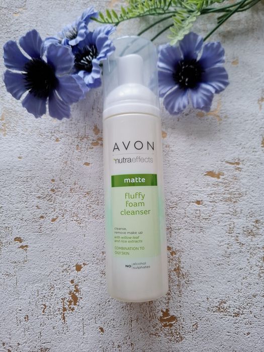 Pianka oczyszczająca do mycia twarzy do demakijażu Avon