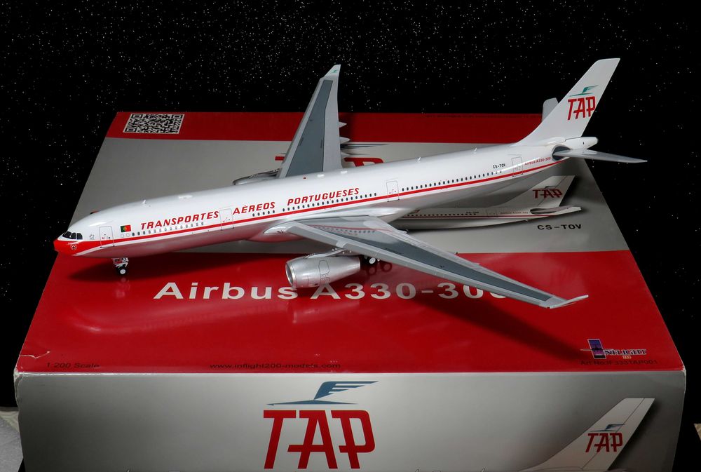 TAP Airbus A330-300 CS-TOV edição limitada Retro