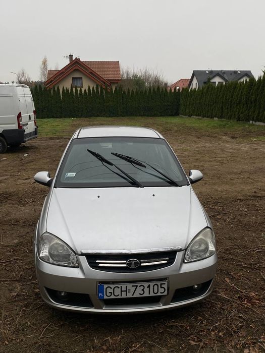 Tata Indika 2009 rok osczendne auto