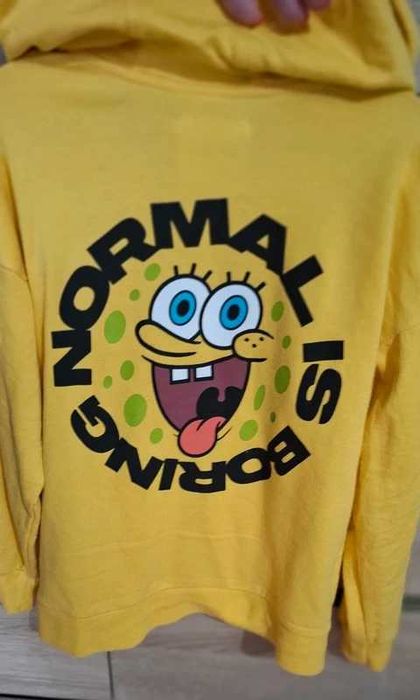 Żółta rozpinana bluza z kapturem Spongebob 128cm