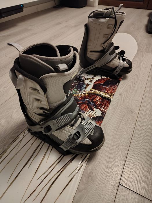 Deska snowboardowa 150, wiązania i buty 44, komplet