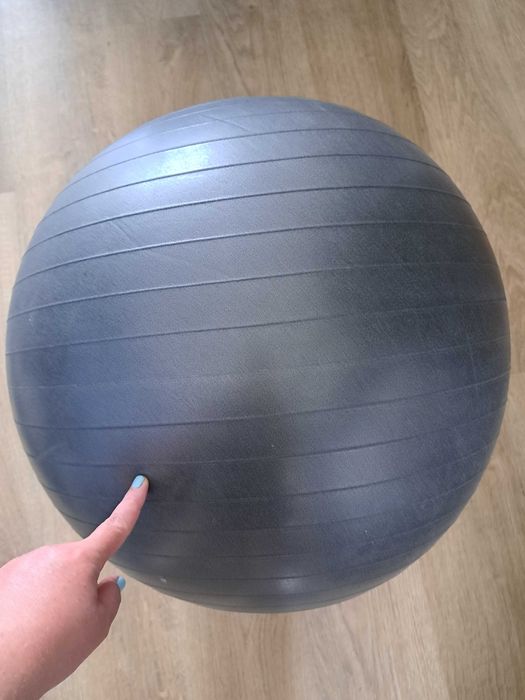 Piłka gimnastyczna Trideer z pompką 65 cm