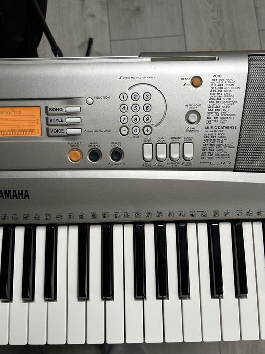 Keyboard Yamaha PSR-E313
