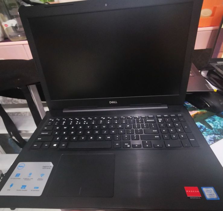 Notebook Dell Inspiron 5570 15,6" i-3 7020U 1TB HDD