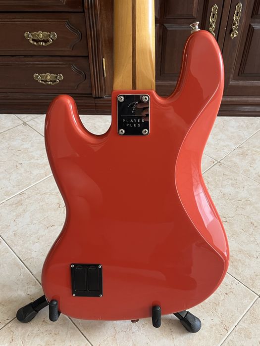 Fender Jazz Bass Player Plus V