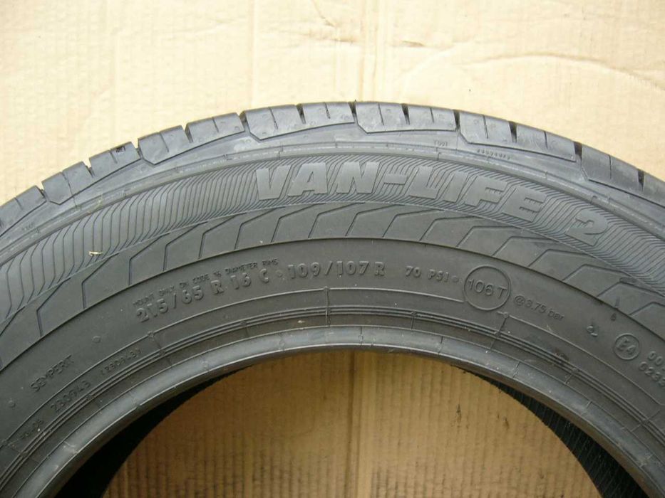 1 szt. Semperit Van-Life 2 215/65 R16c 109/107R 9mm demo