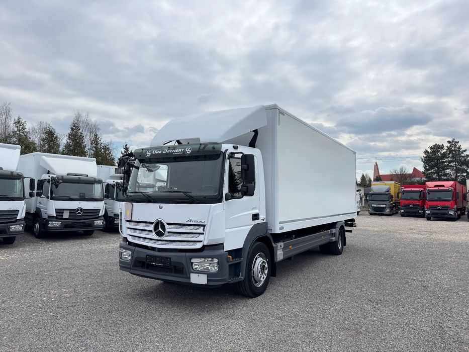 Mercedes-Benz ATEGO  1524 KONTENER 7.30m / Winda / Z Niemiec