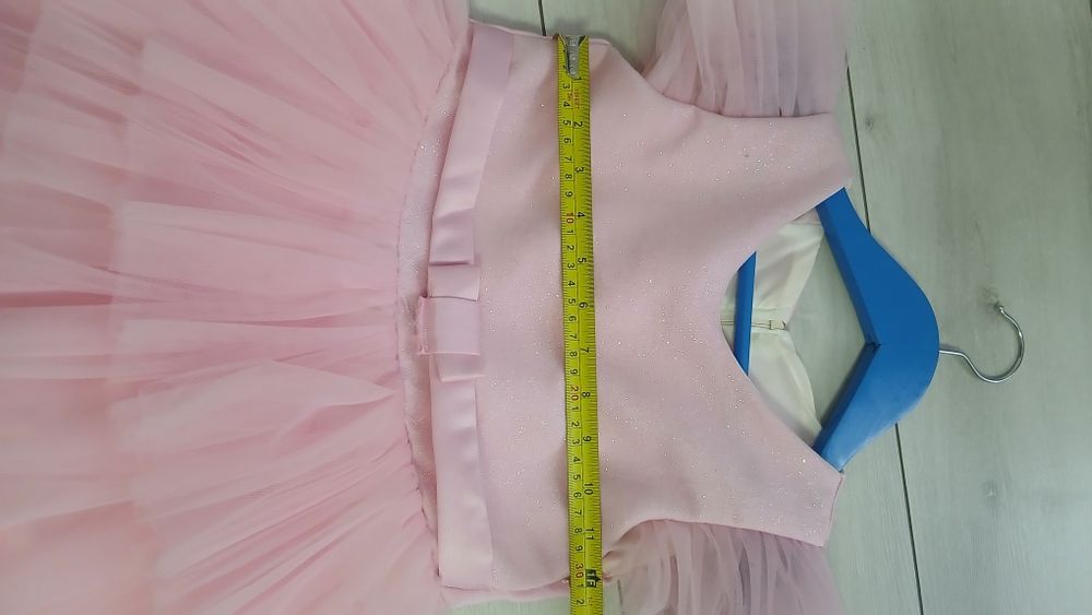 Випускне плаття на дівчинку