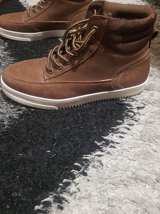 Vendo botas castanhas, N.42
N.42