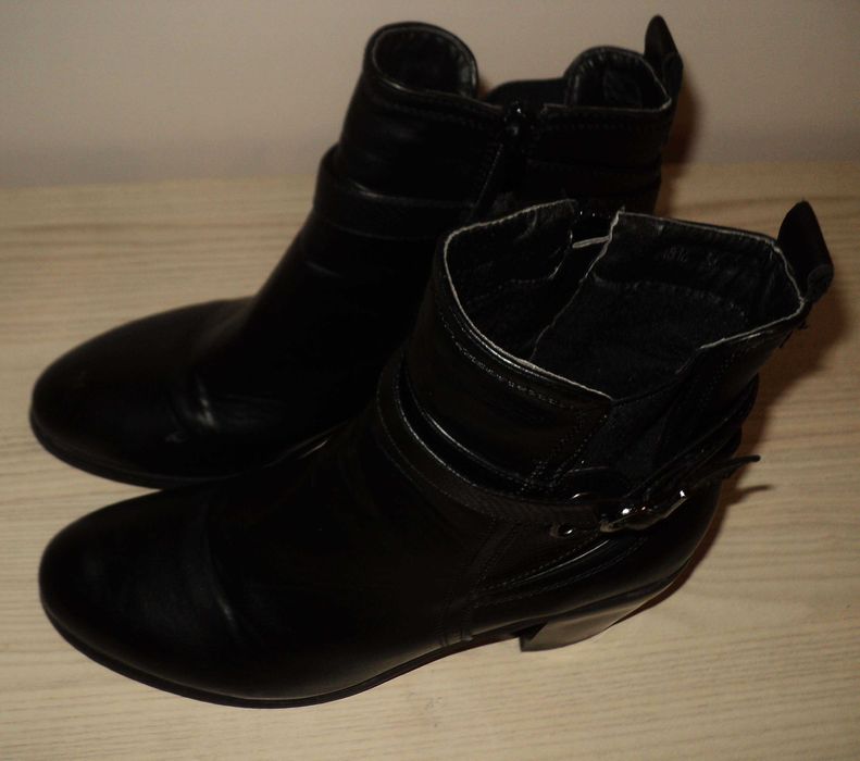 Damskie kozaki roz. 38 jak nowe