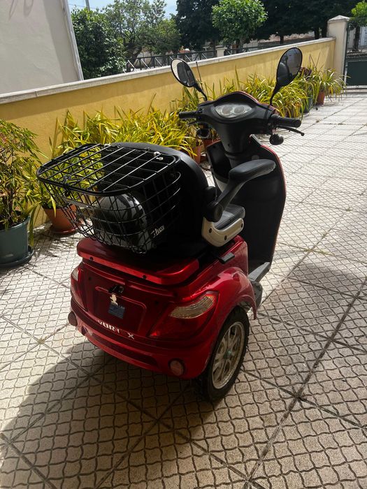 Vortex R3S  Triciclo elétrico scooter moped a bateria