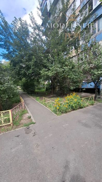 Продаж 1к квартири вул. Мілютенко 11а