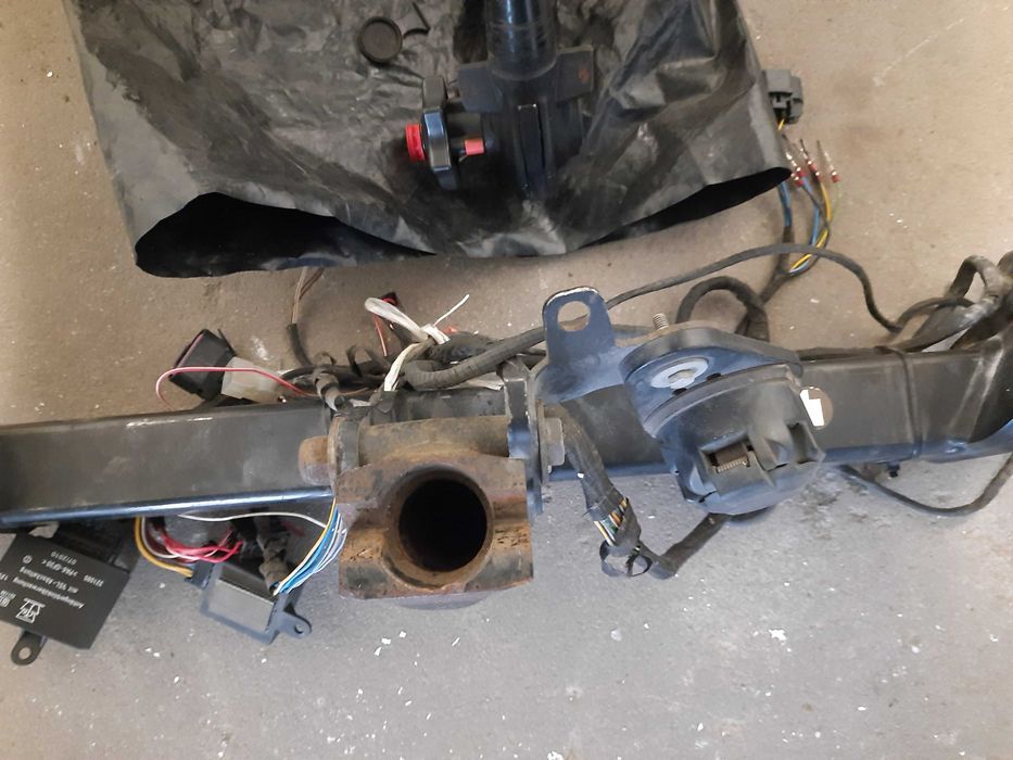 Hak holowniczy Opel insignia A kombi Westfalia wypinany