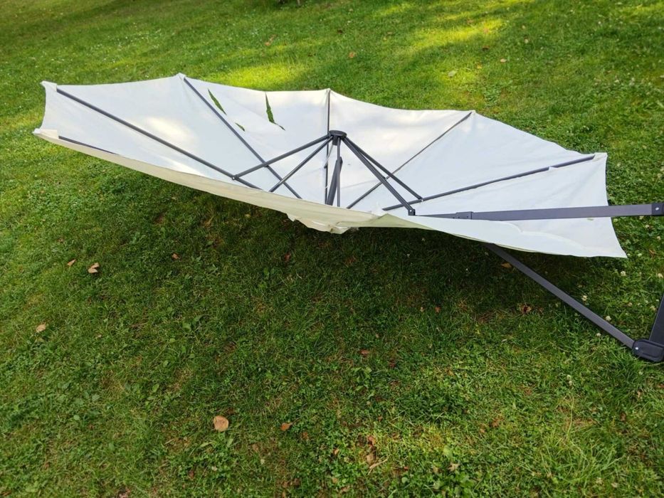 Parasol wiszący Trondheim / Hanging Ś300