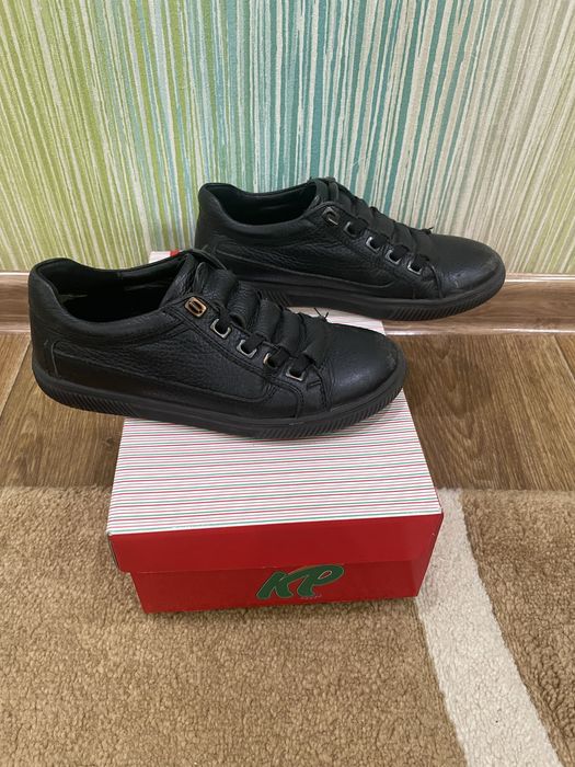 Продам туфлі на хлопчика