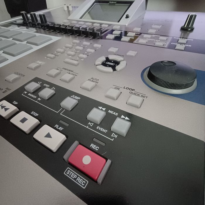 Beat maszyna Roland MV- 8000