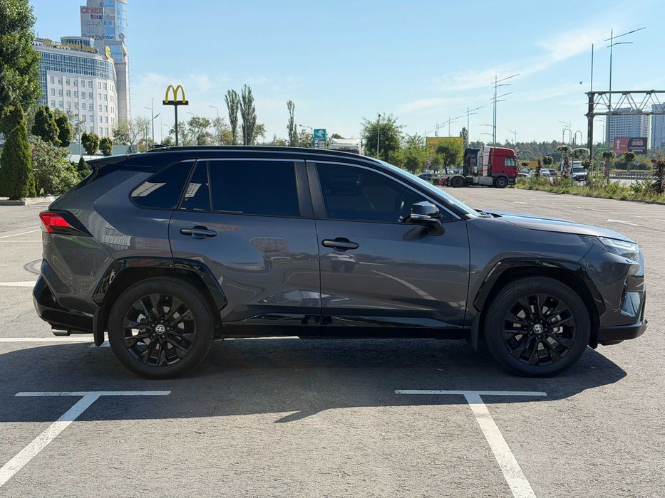 Toyota Rav 4 (Hybrid) Style