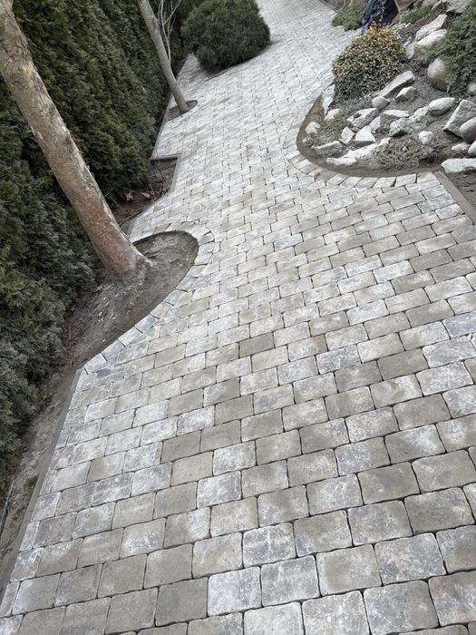 Kostka brukowa ogrodzenia