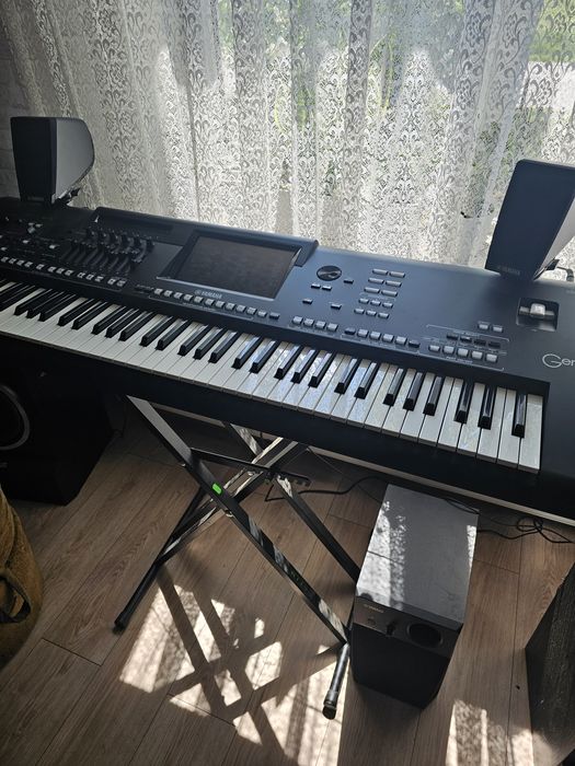 Yamaha genos2 keyboard