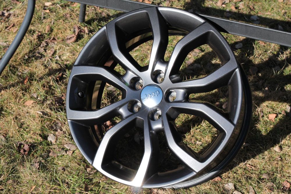 Felgi aluminiowe Jeep 7x18" ET40 5x110mm OE