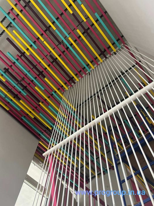 Підвісні стелі Грильято, Армстронг, Кубоподібна рейка