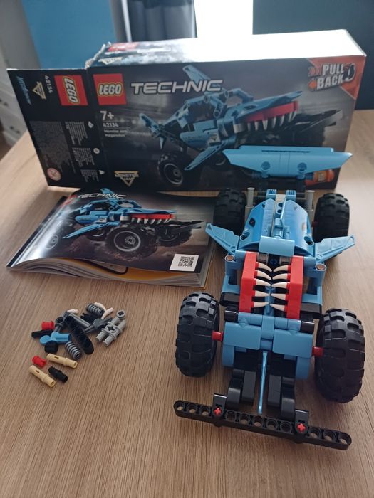 Lego Monster Jam Megalodon 42134
