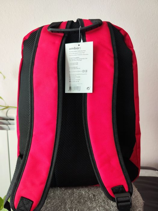 Mochila vermelha da Ambar NOVA