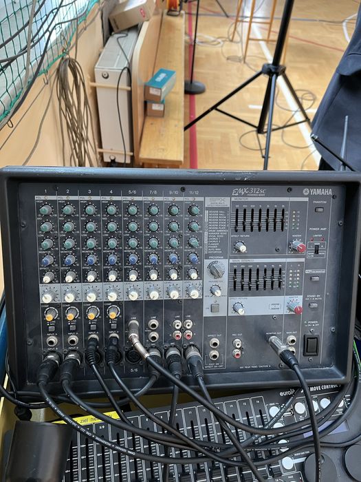 Powermikser yamaha EMX312SC