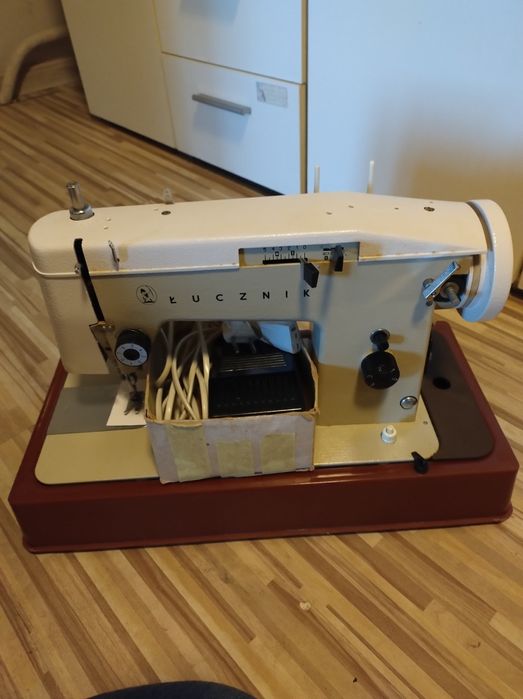 Maszyna do szycia Łucznik