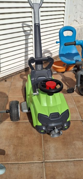 Triciclos de criança