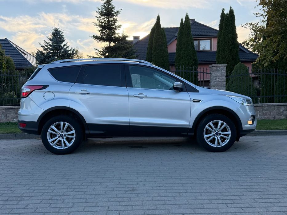 Ford Kuga 2019r. 1.5 benzyna benzyna manual EUROPA   Navi opłacony