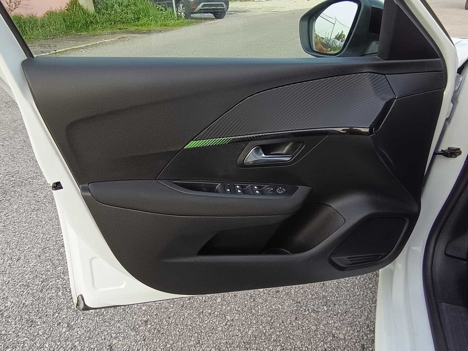 Peugeot 208 Manual Gasóleo 2024