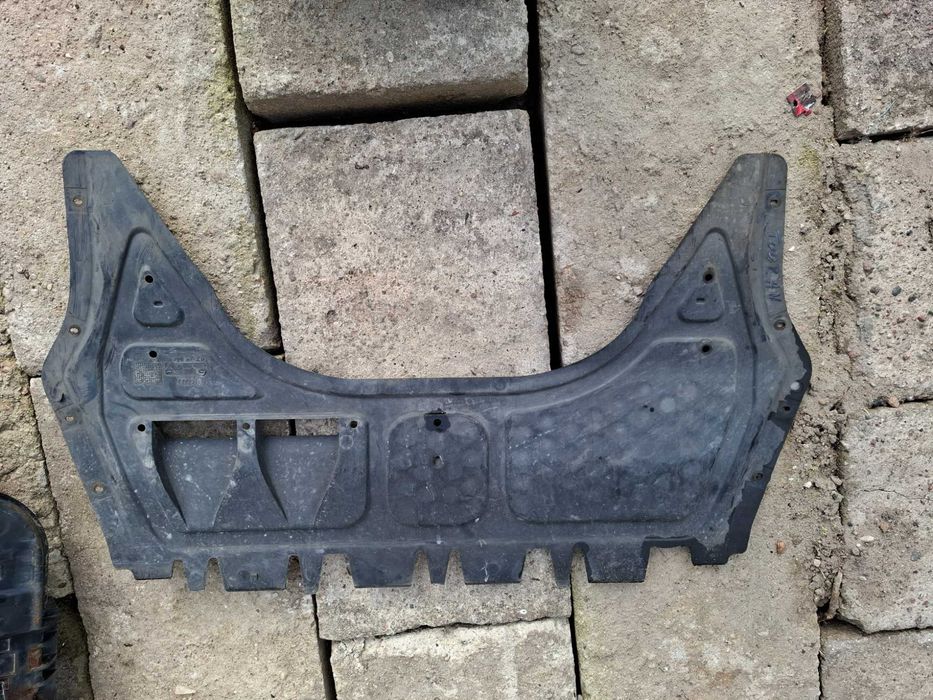 osłona silnika vw golf 5 plus touran jetta caddy leon toledo benzyna