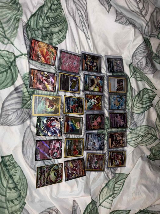 Karty pokemon, stan idealny od nowosci w sleevach