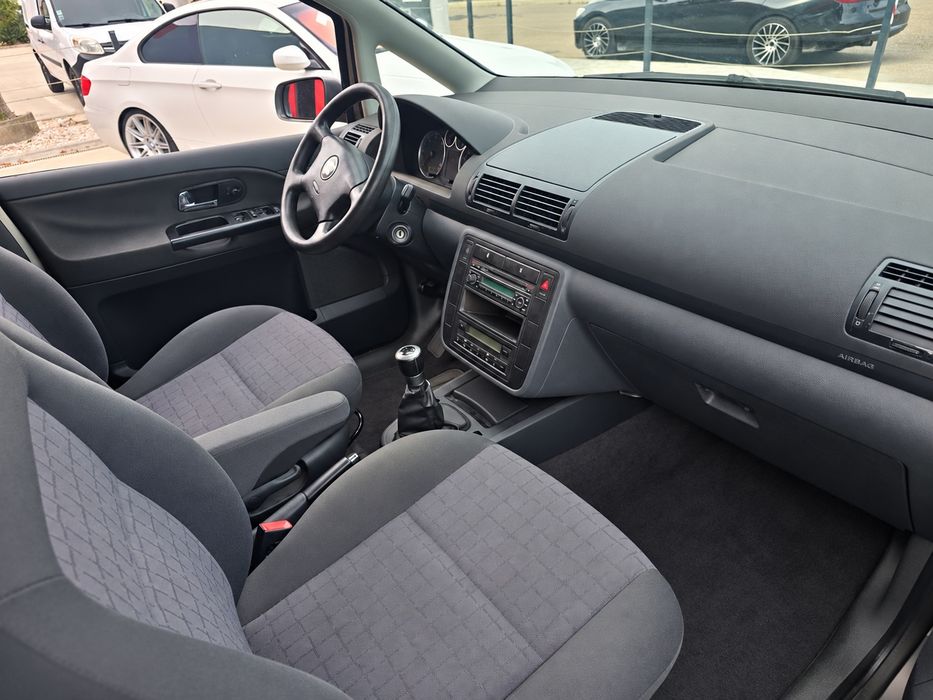 Seat Alhambra 1.9 TDI 115cv — photo 4