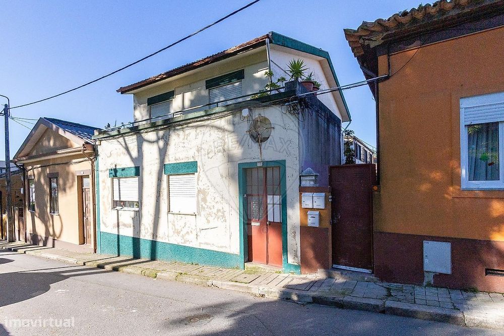 Moradia T5 para venda