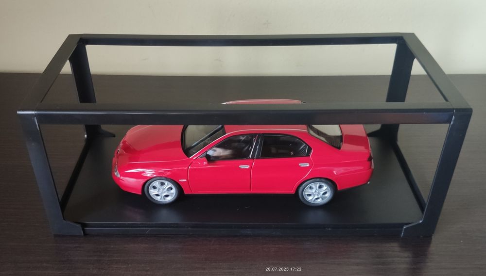 Alfa Romeo 166 3.0 V6 1:18 Mitica