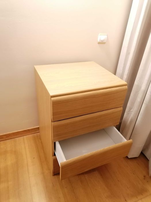 Cómoda 4 gavetas IKEA