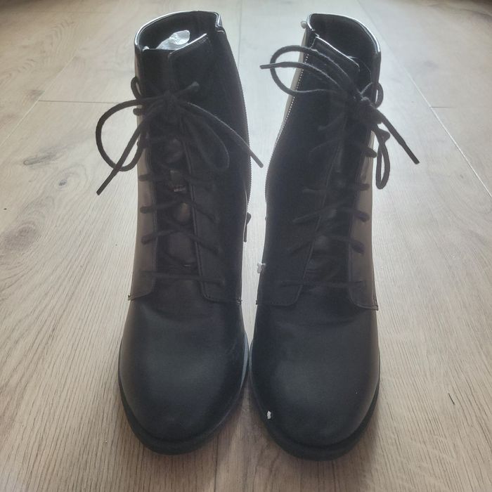 Buty w stylu oficerskim szerszy obcas 41, raz założone