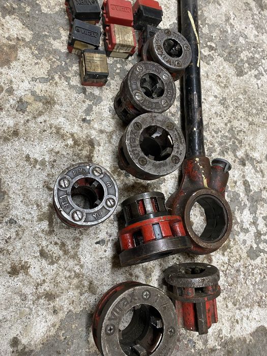 Gwintownica do rur .