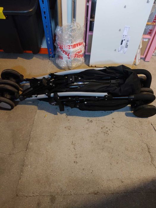 Carrinho bebé 1 até 4 anos da CHICO em ótimo estado