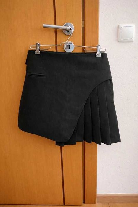 Mini saia (skort) da Lumina Fashion assimétrica de alfaiataria