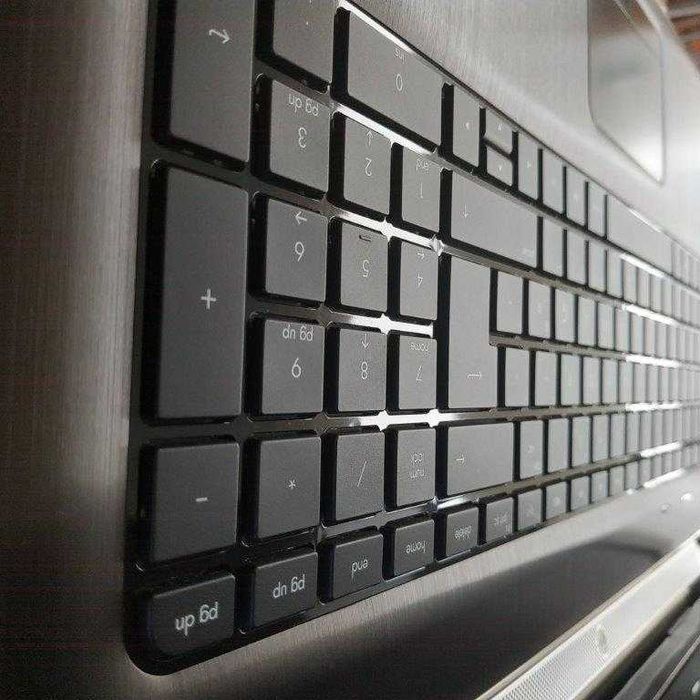HP DV7 - 6000 - i7