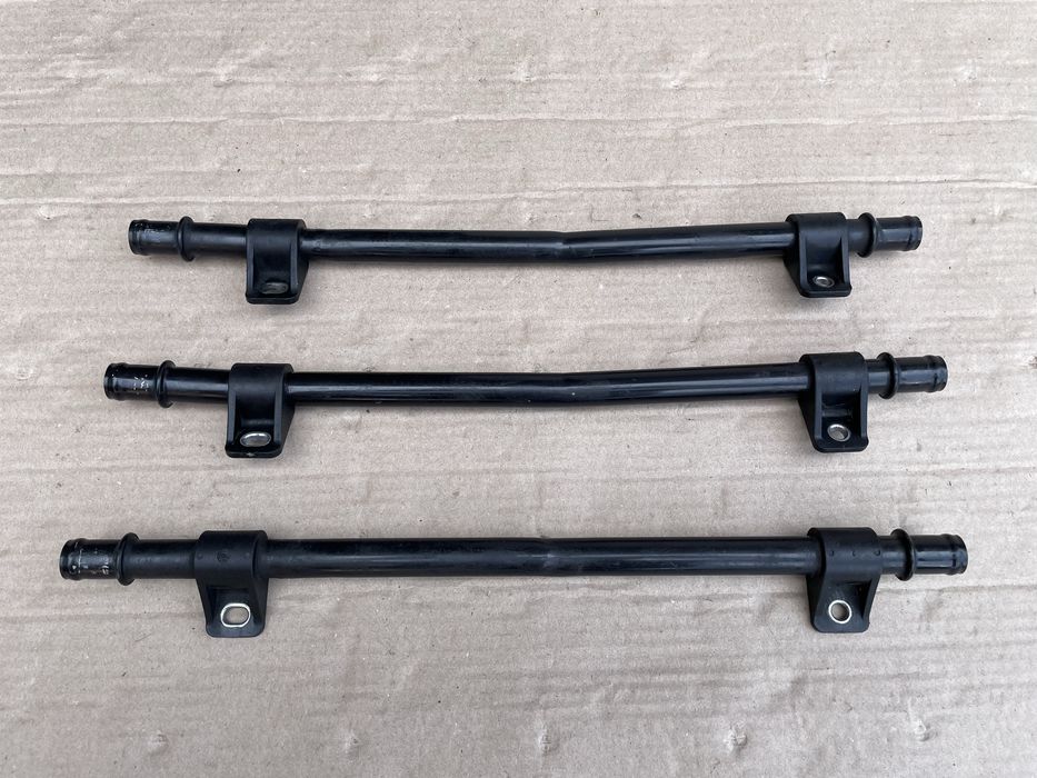 Патрубок шланги трубки тройник на VITO-VIANO W639